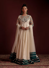 RIPRET - IVORINE PISHWAS