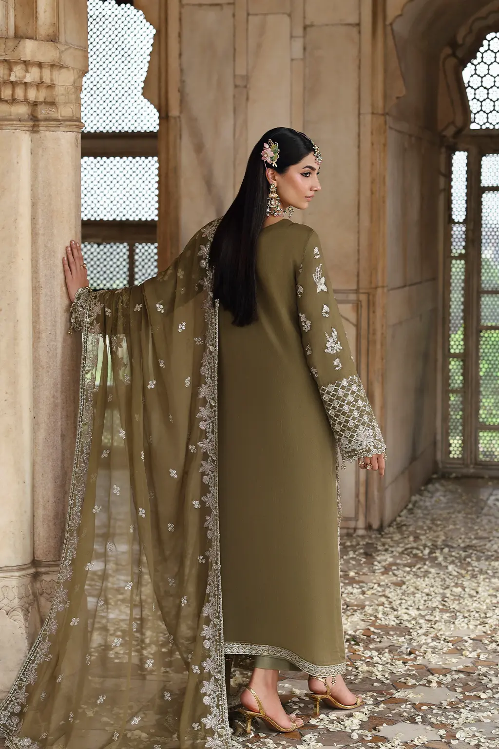 EMAAN ADEEL - OLIVEA Emaan Adeel