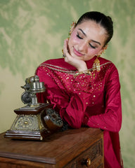 RIVKA RED