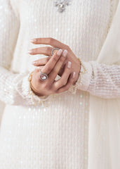 ZEENAT (WHITE)