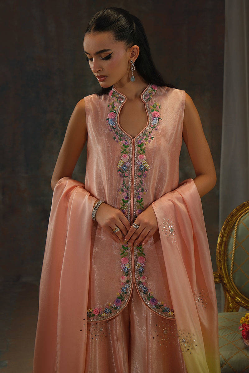 BLUSH PARADISE