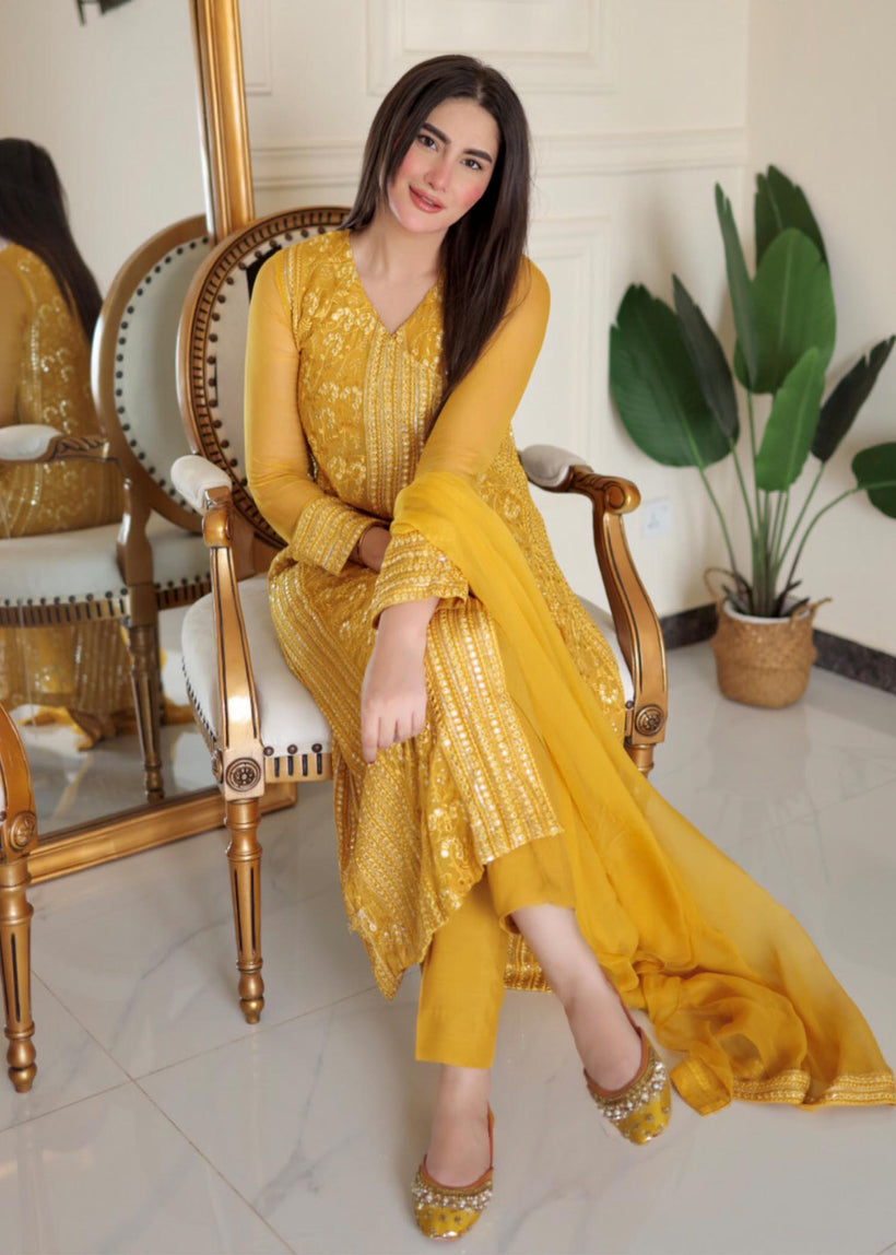 RANG-E-HAYA - HOOR (SAFFRON)