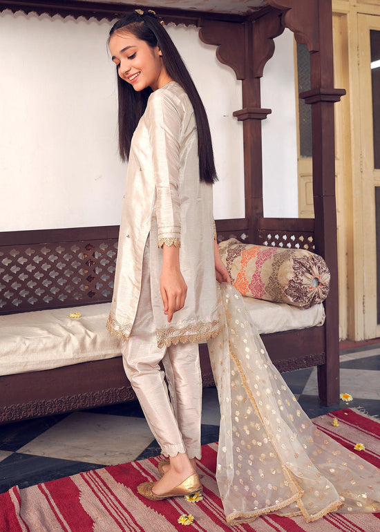 RANG-E-HAYA - SANDALI PEARL WHITE KIDS