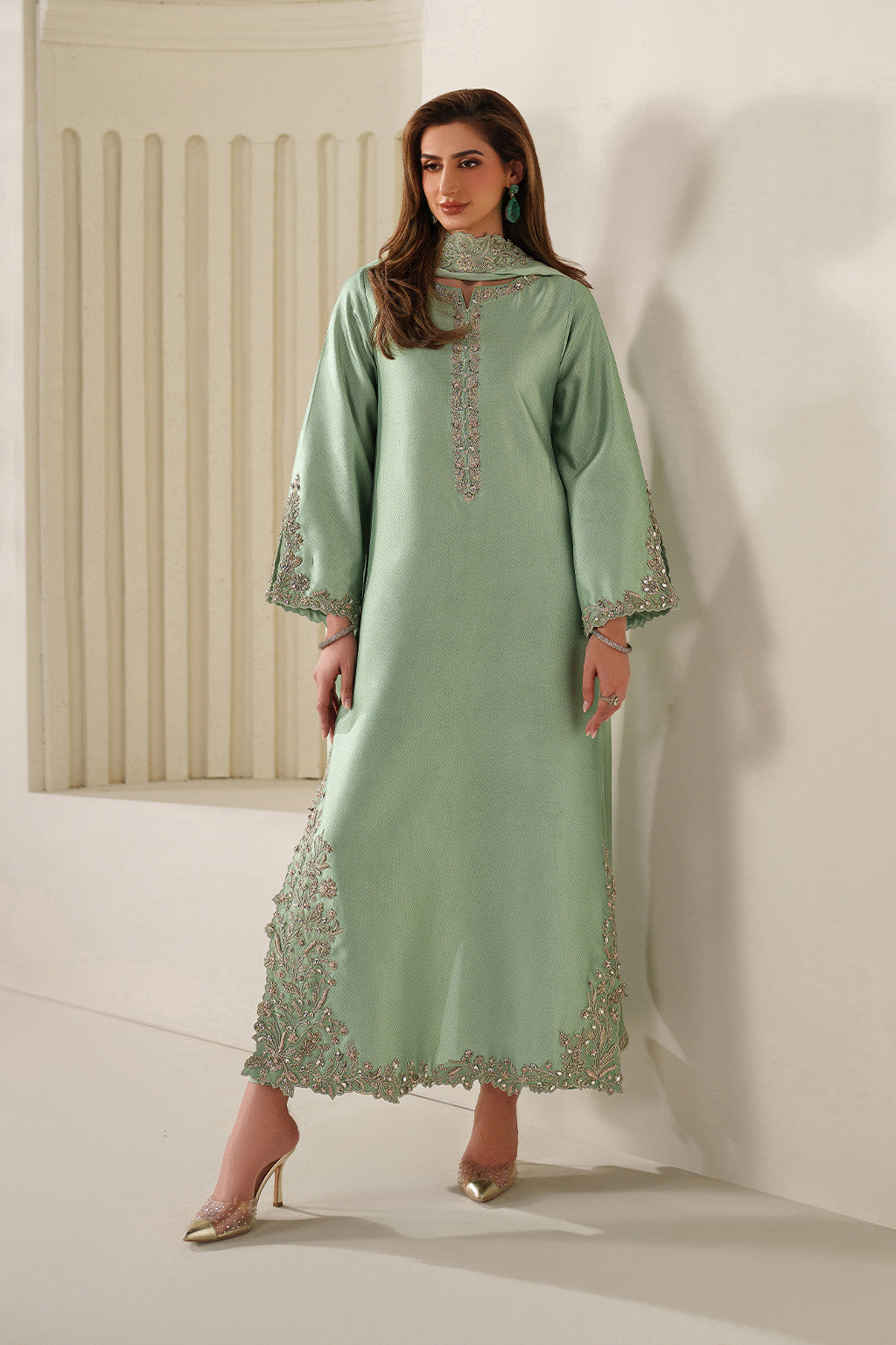 MINT GREEN