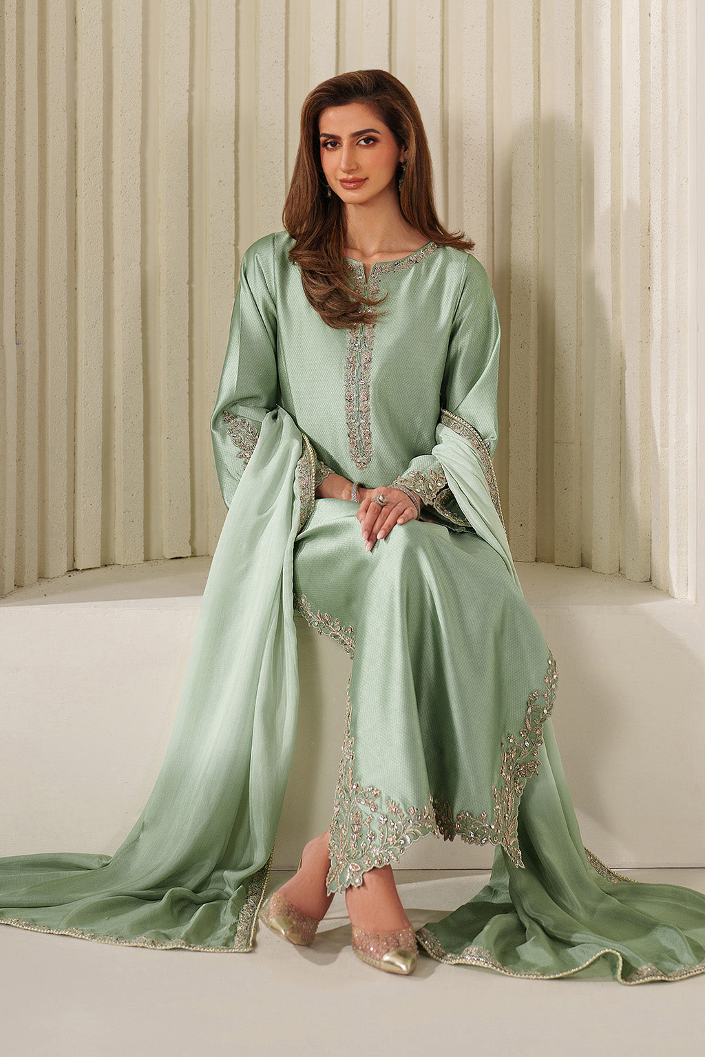 MINT GREEN