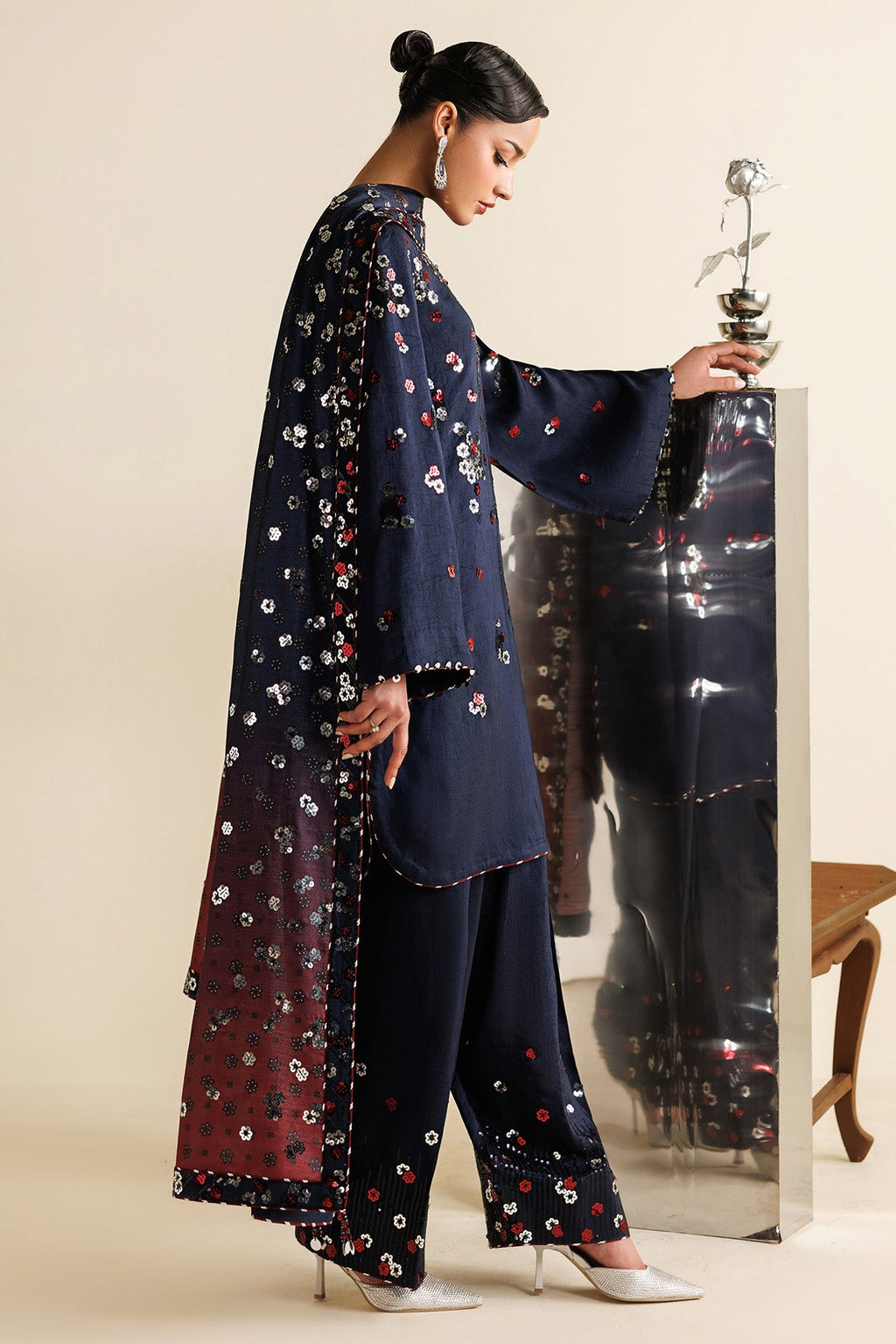 EMBROIDERED RAW SILK UR-7064