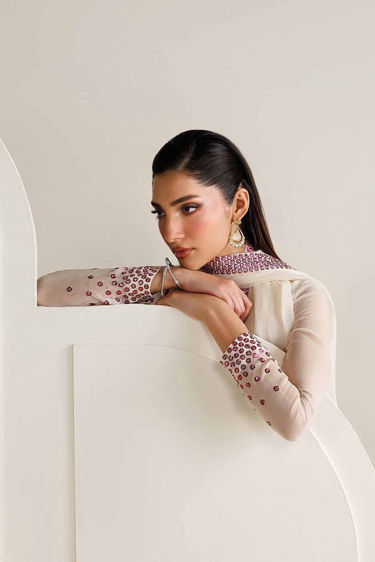 EMBROIDERED CHIFFON UC-3134
