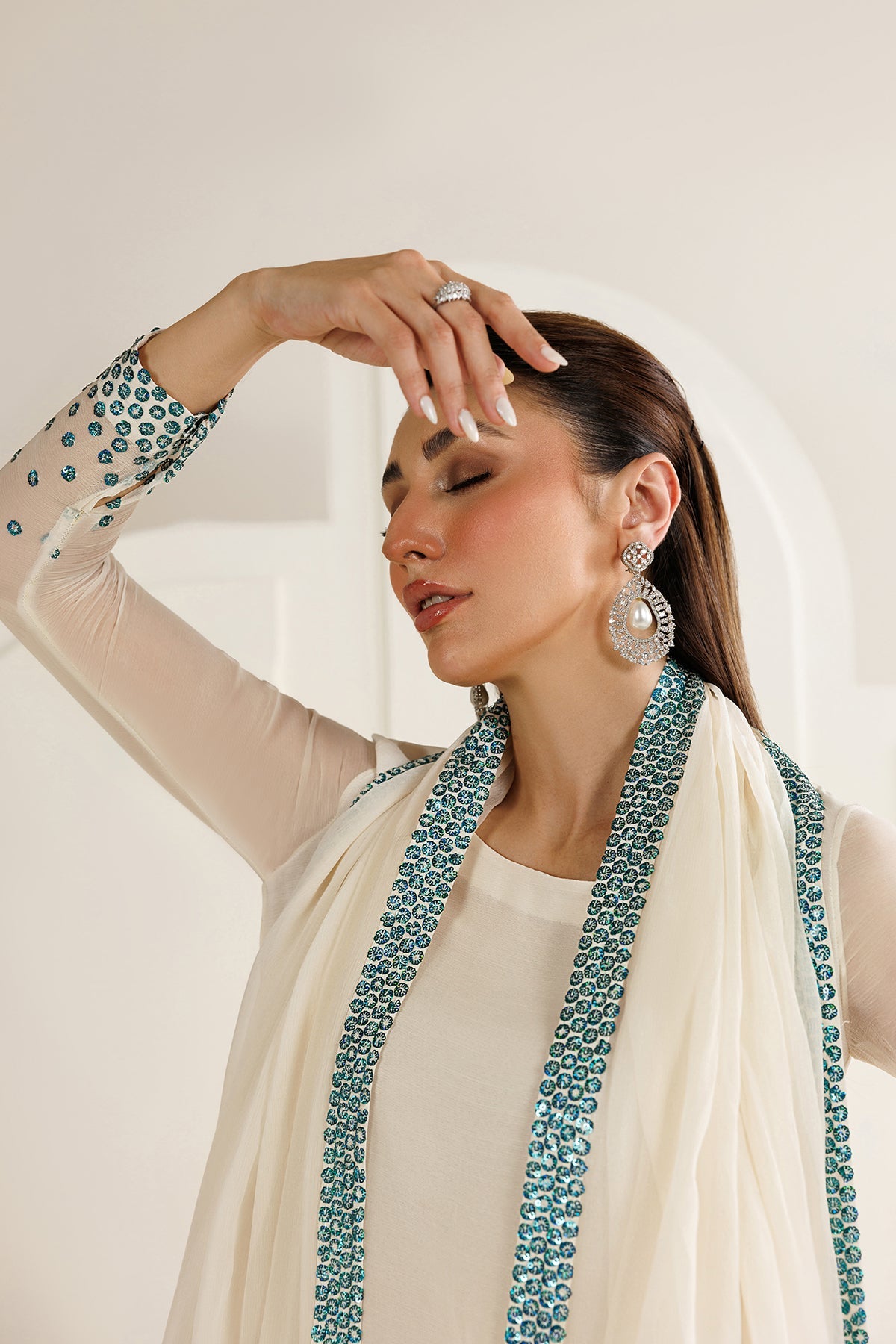 EMBROIDERED CHIFFON UC-3133