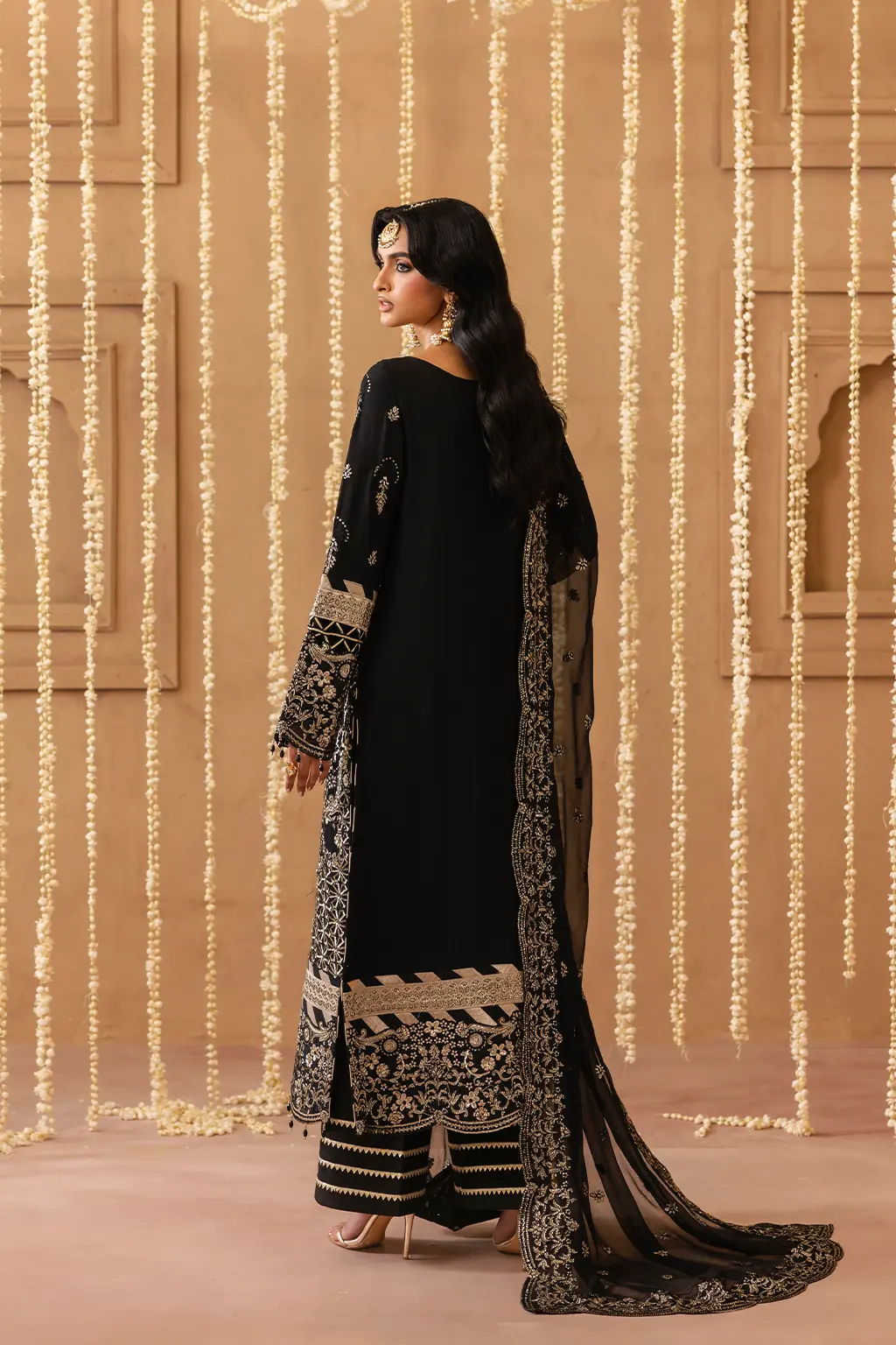 EMAAN ADEEL - SAHAR Emaan Adeel