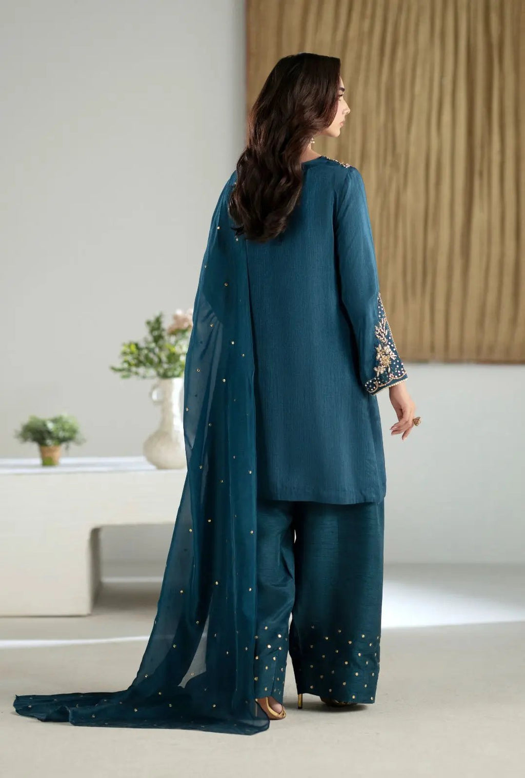 INAYAT - LIVIA Rubina's Collection