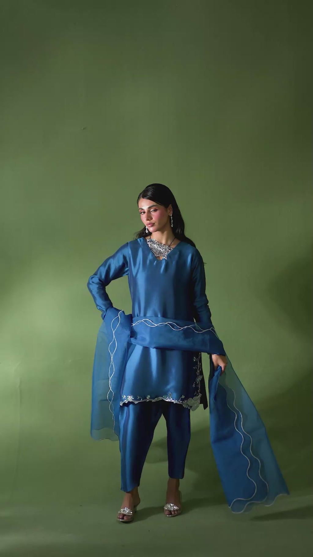 RAYA BLUE