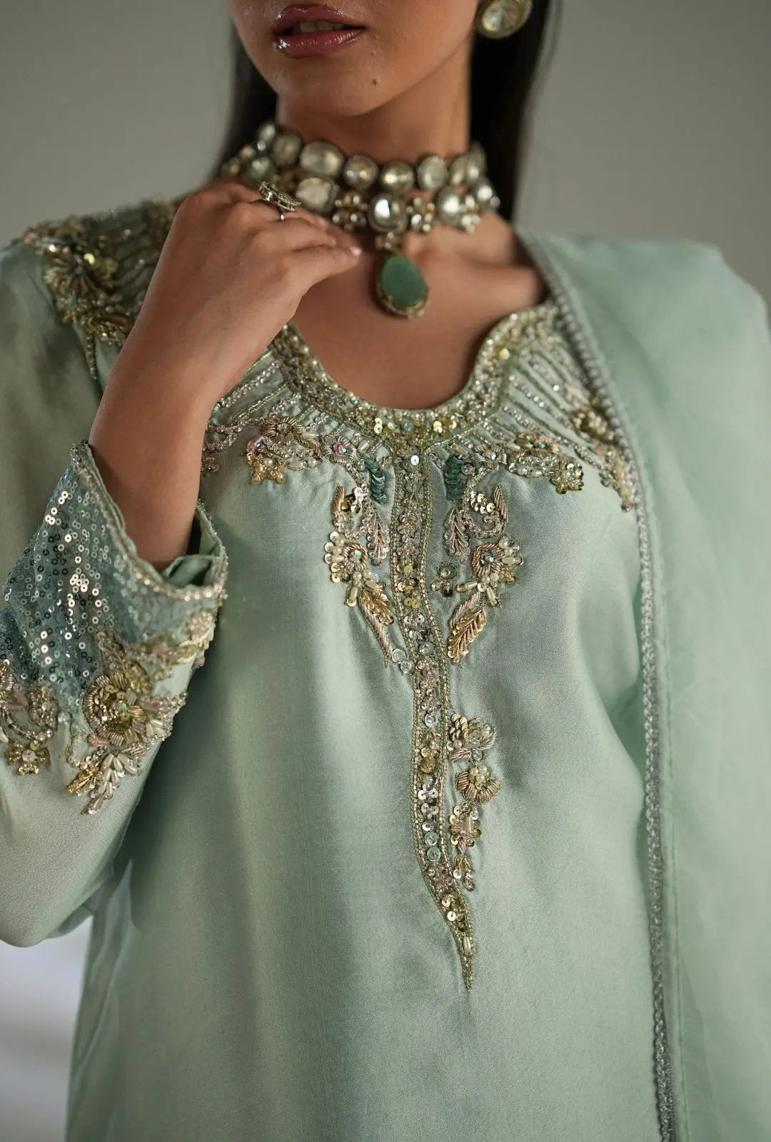 INAYAT - FROST Rubina's Collection
