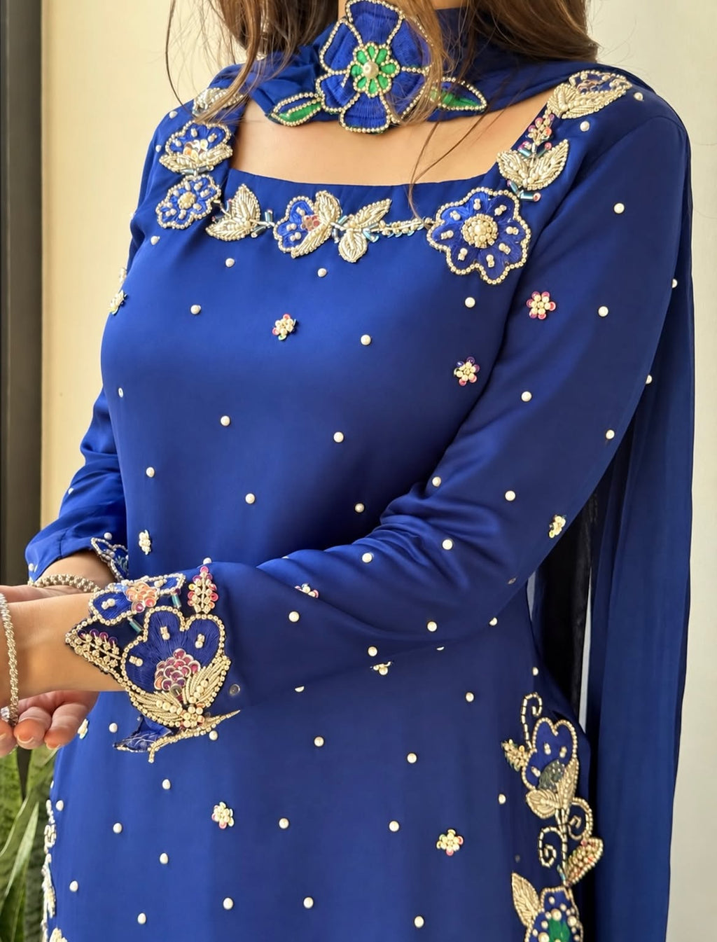 NAVY BLOOM