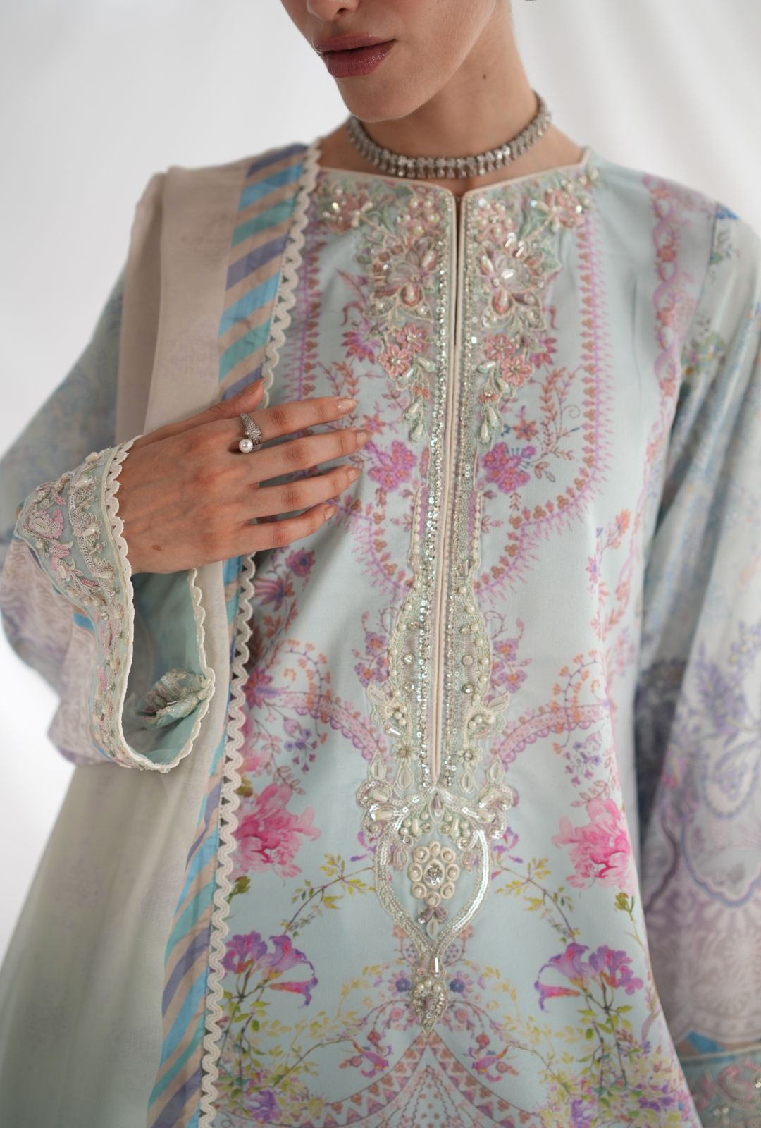 AJR COUTURE - AURINA