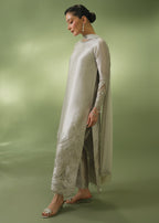 AURA GREY