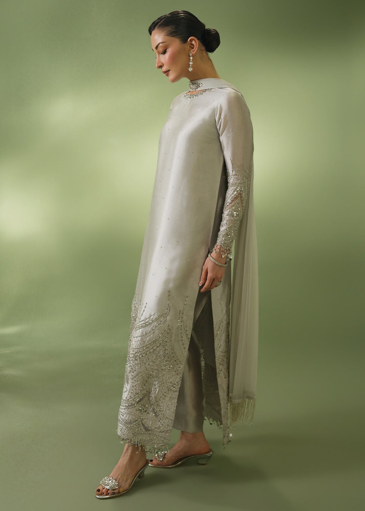 AURA GREY