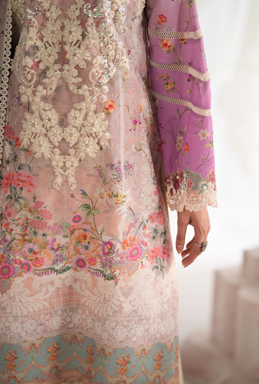 AJR COUTURE - CEYLA