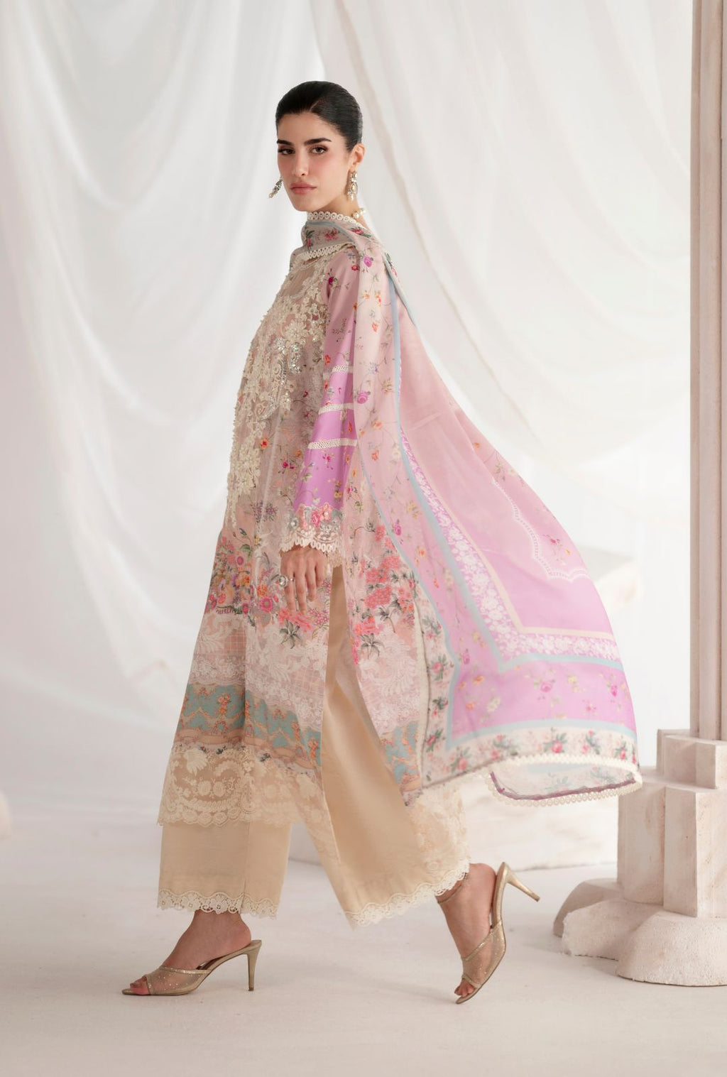 AJR COUTURE - CEYLA