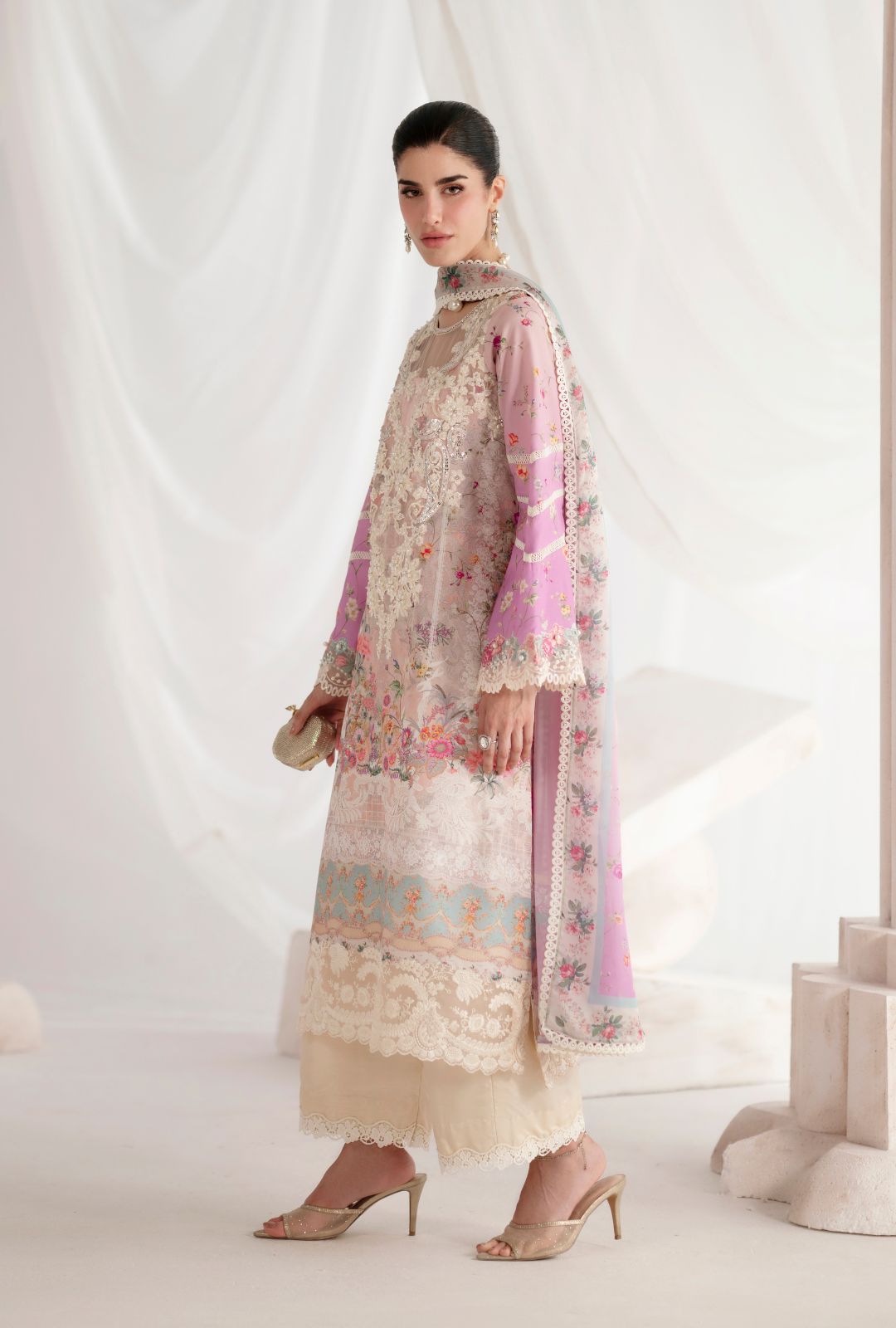 AJR COUTURE - CEYLA