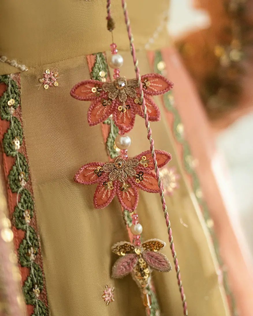 MUSHQ - SUR SUNEHRI Rubina's Collection