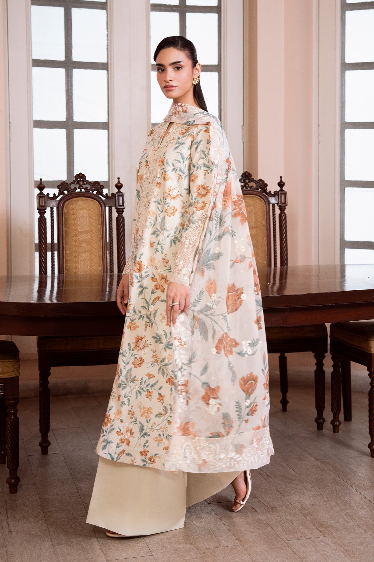 IVORY MUSE