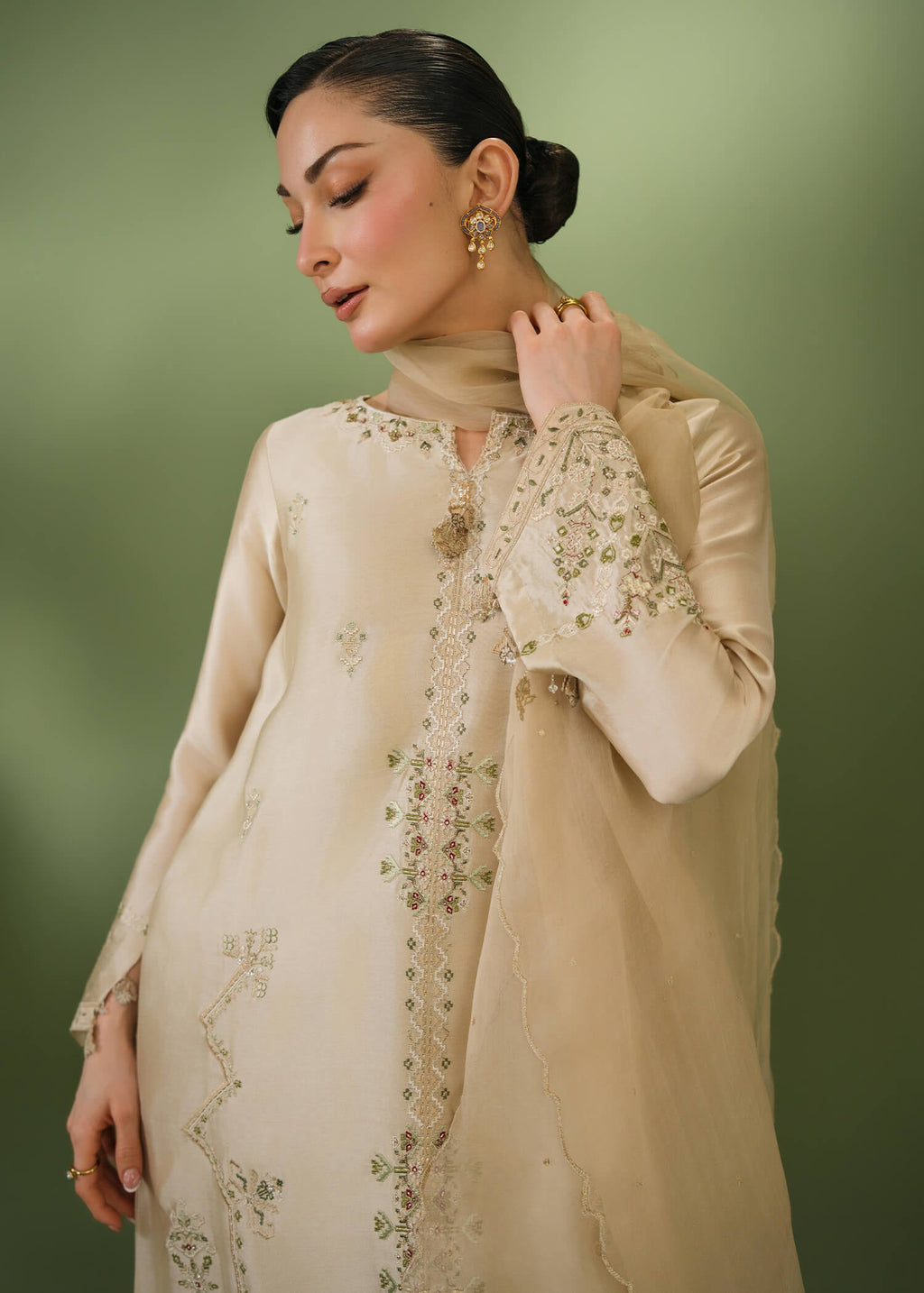 NAHL BEIGE