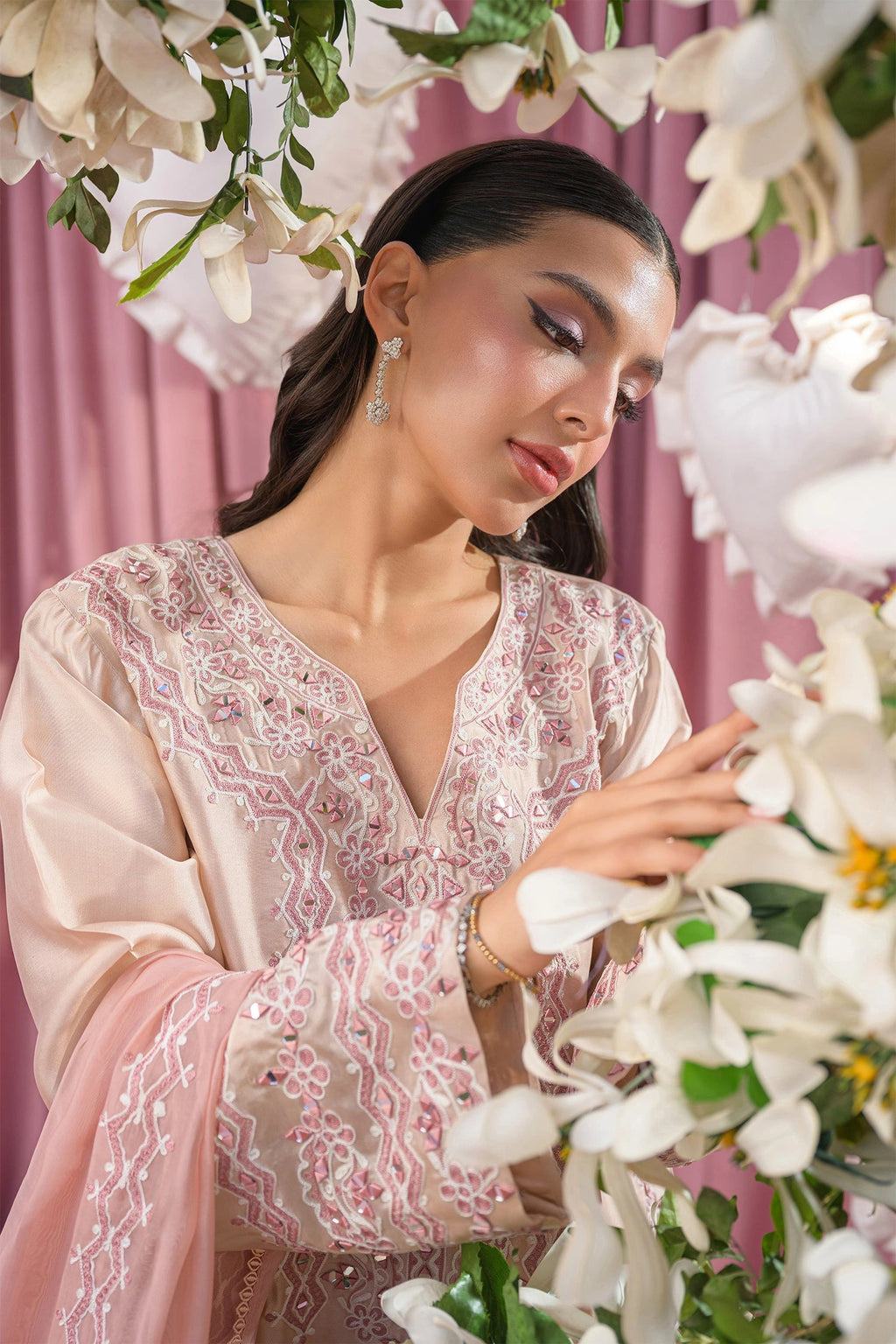 BLUSH PINK