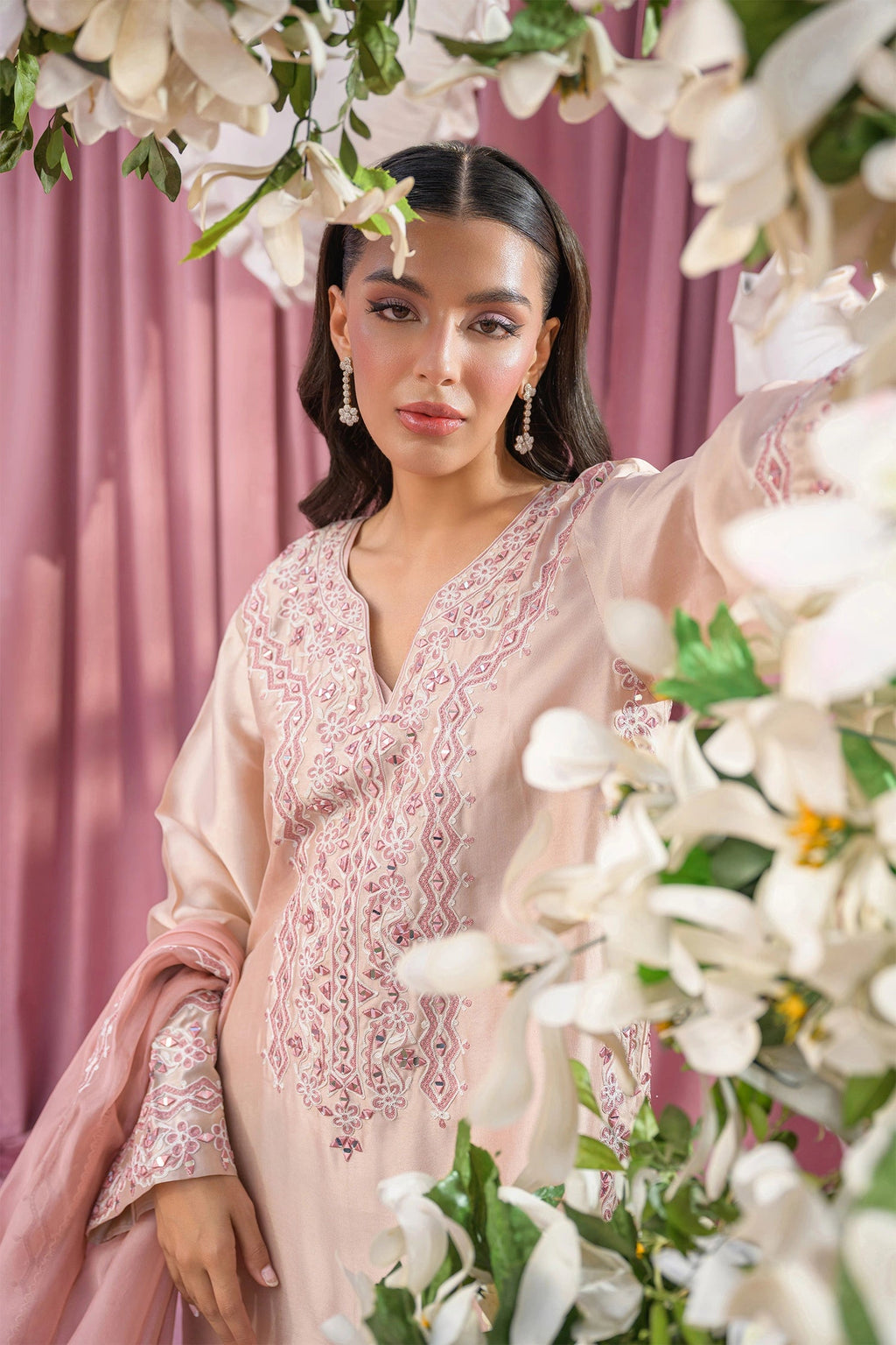 BLUSH PINK