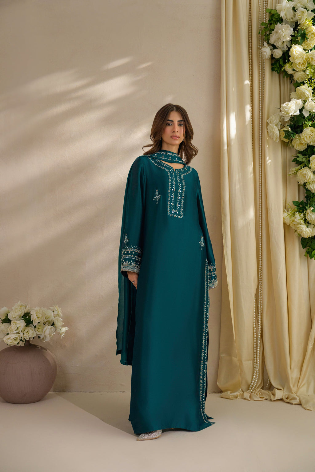 EMERALD NOIR