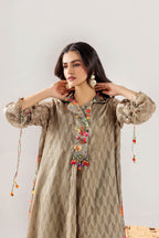 PALE BROWN