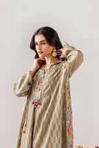 PALE BROWN