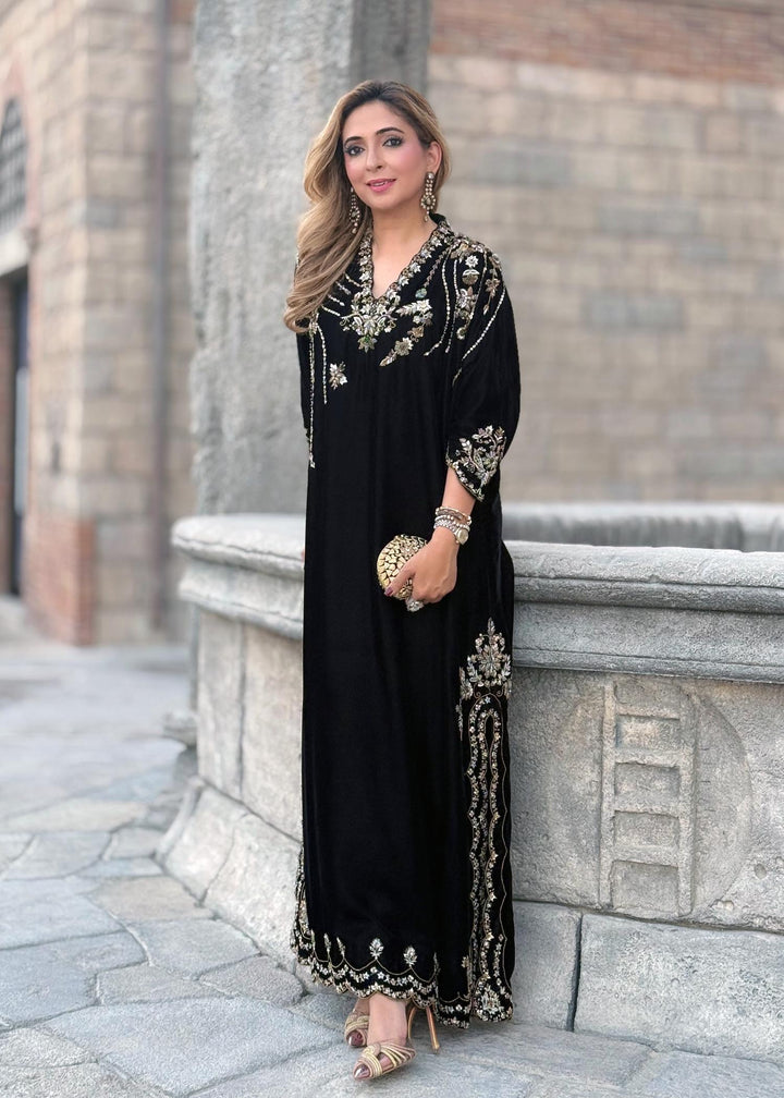 MAKHMALI NAAZ