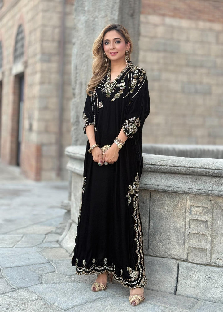 MAKHMALI NAAZ