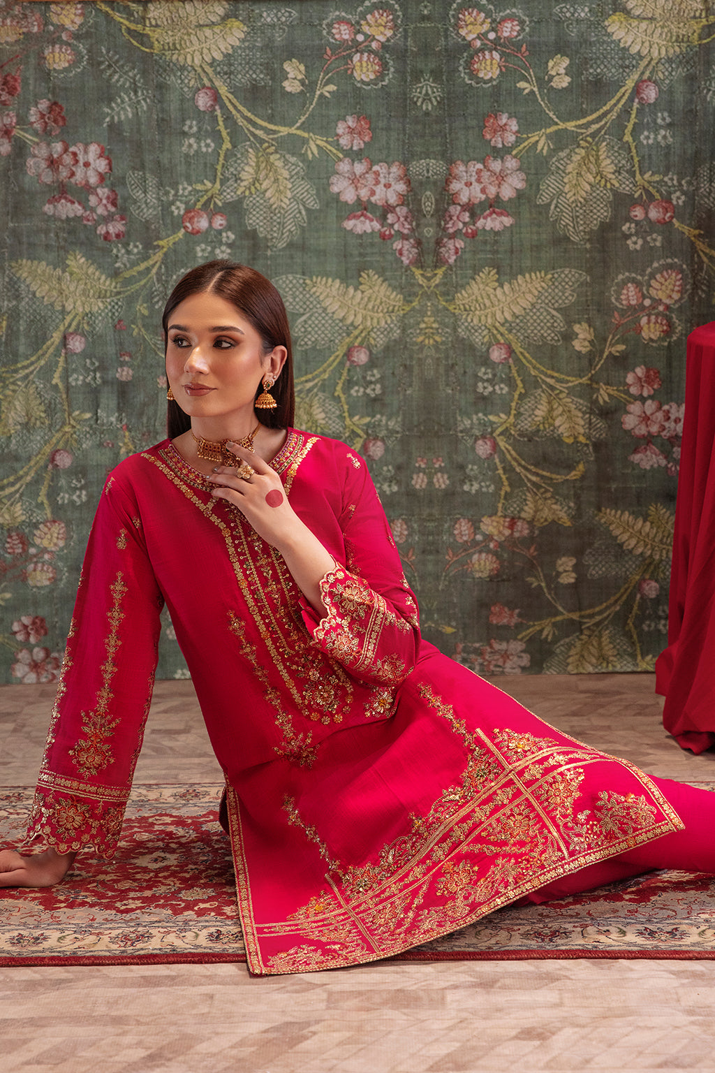 EMAAN ADEEL - GUL - 06