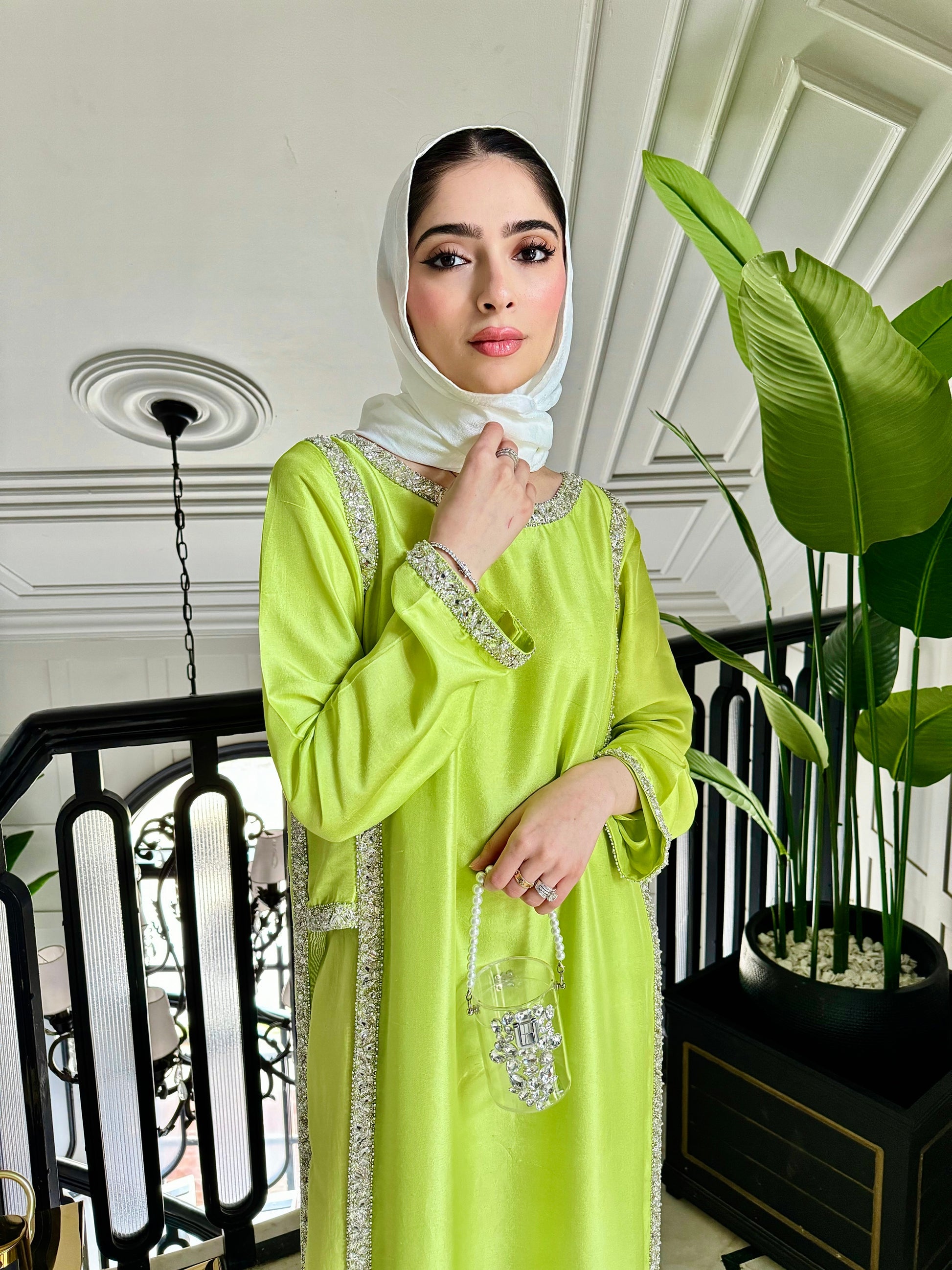 LIME CHARM B