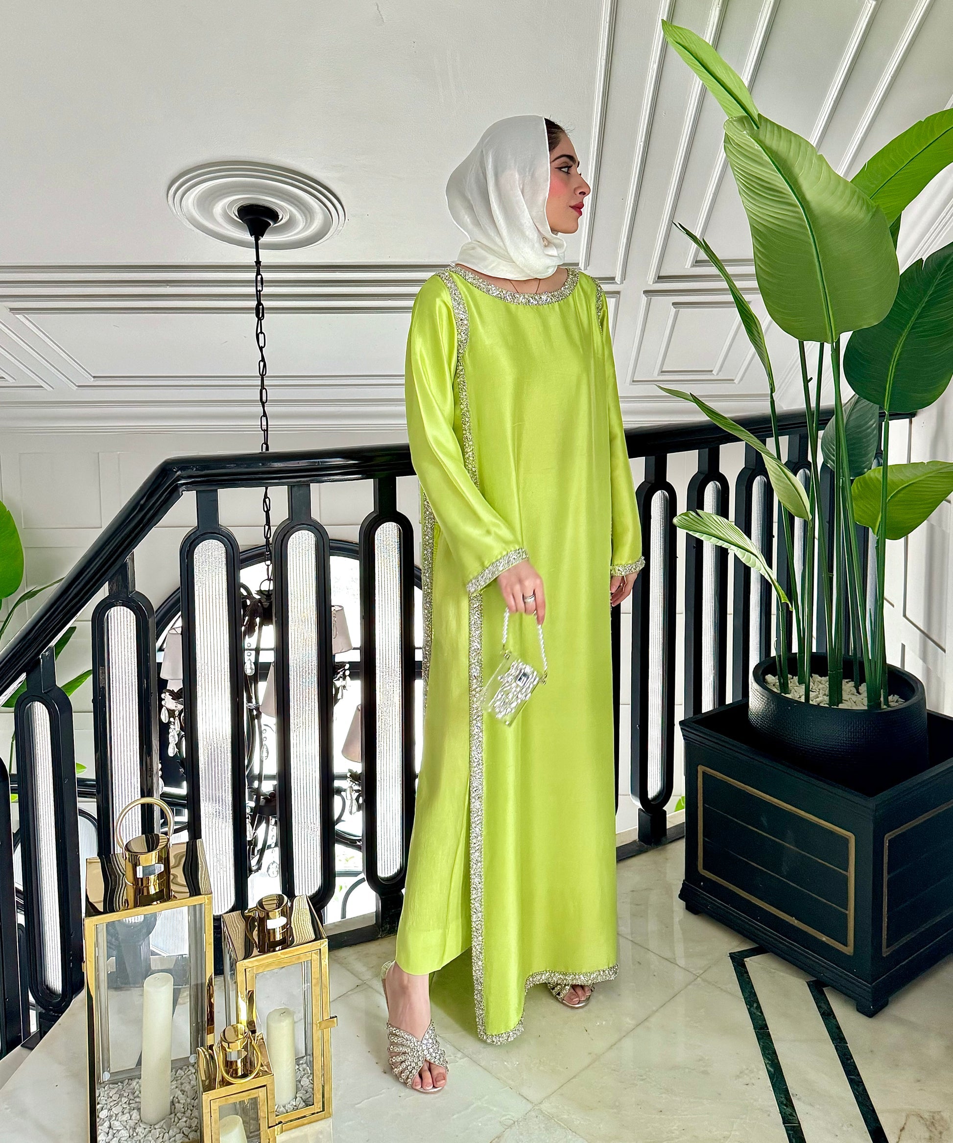 LIME CHARM B
