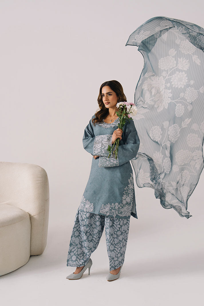 ROSEWOOD FLORAL