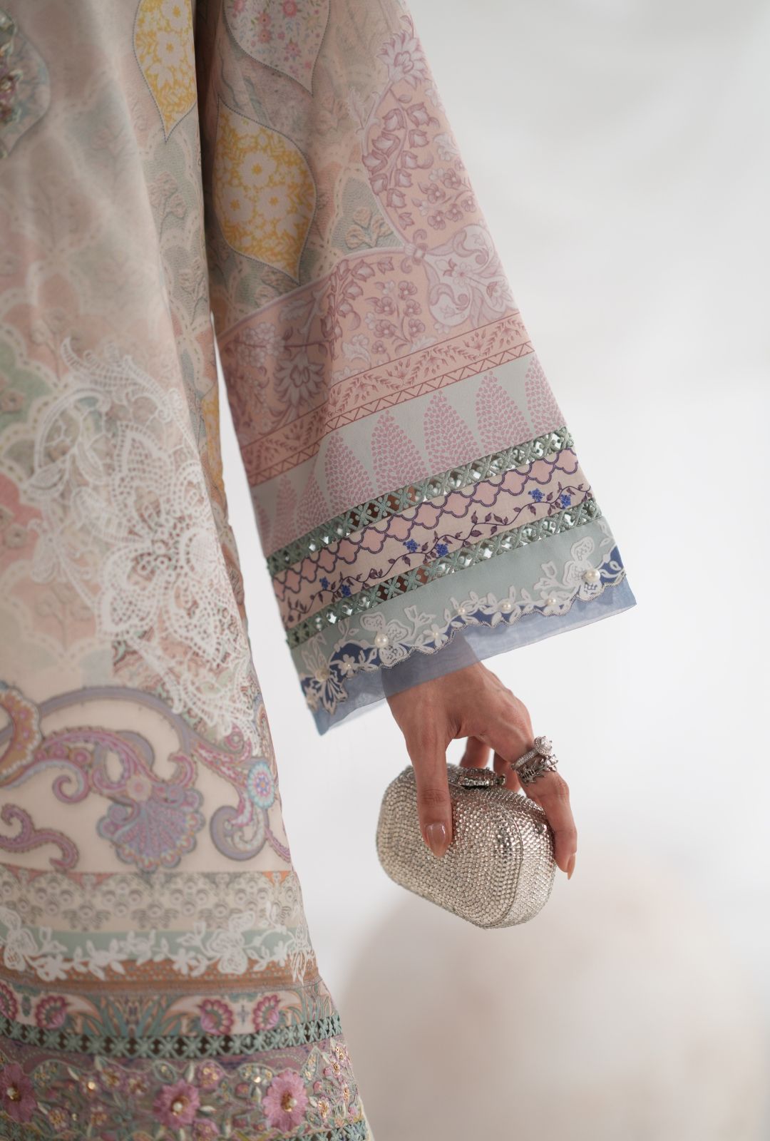 AJR COUTURE - LUMIERE