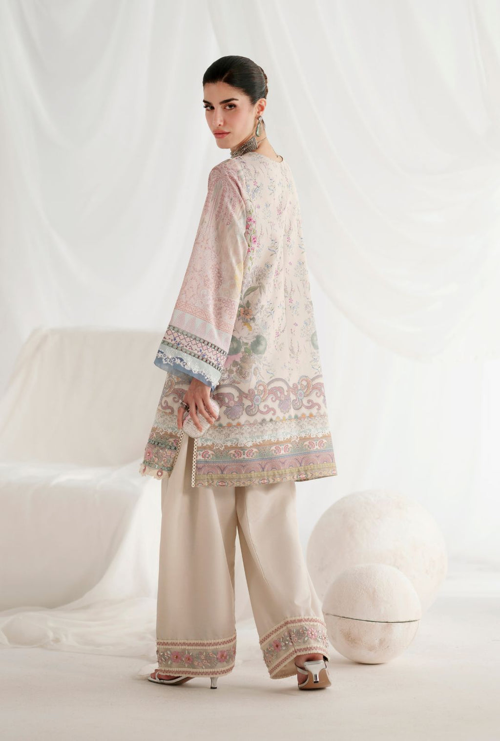 AJR COUTURE - LUMIERE