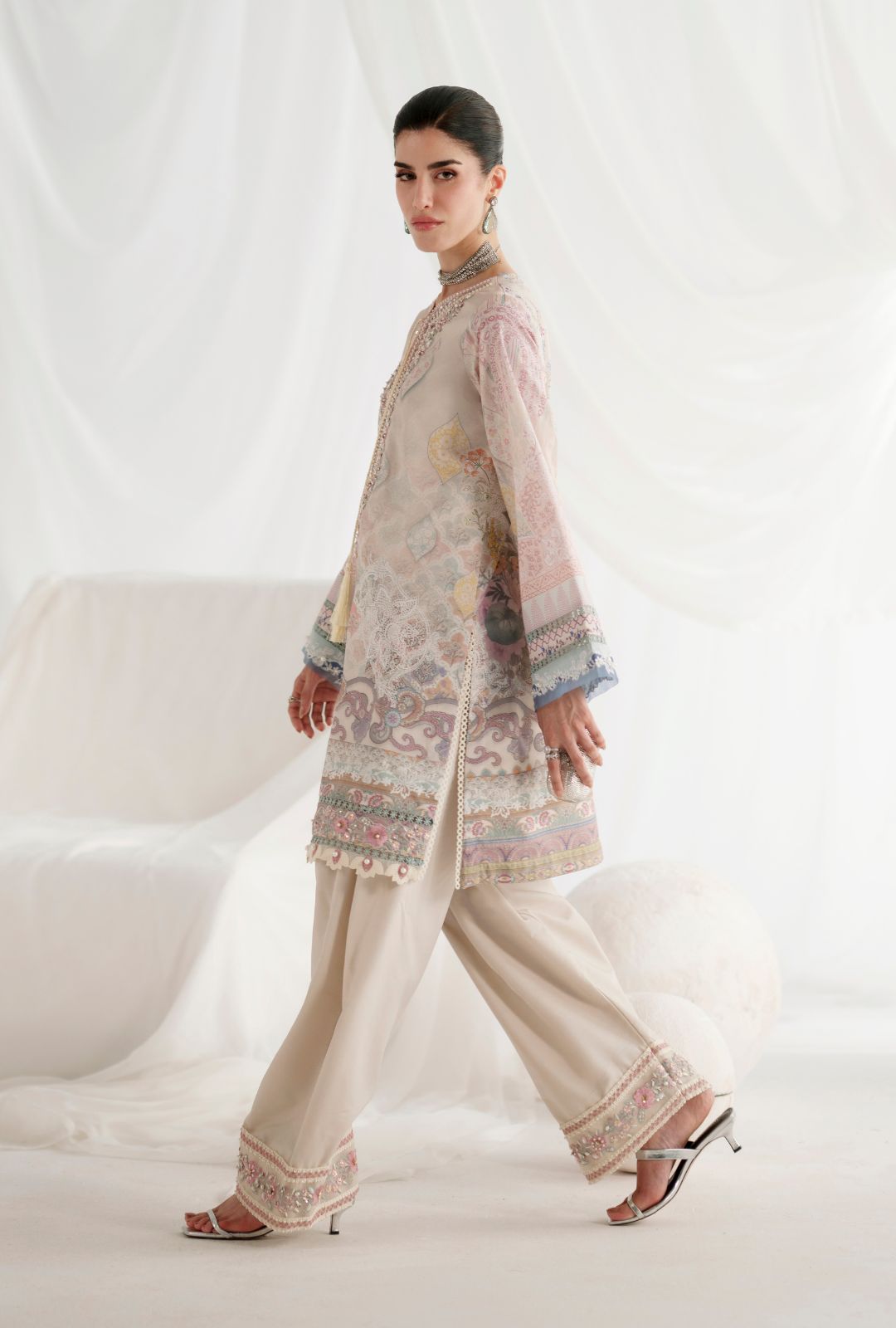 AJR COUTURE - LUMIERE