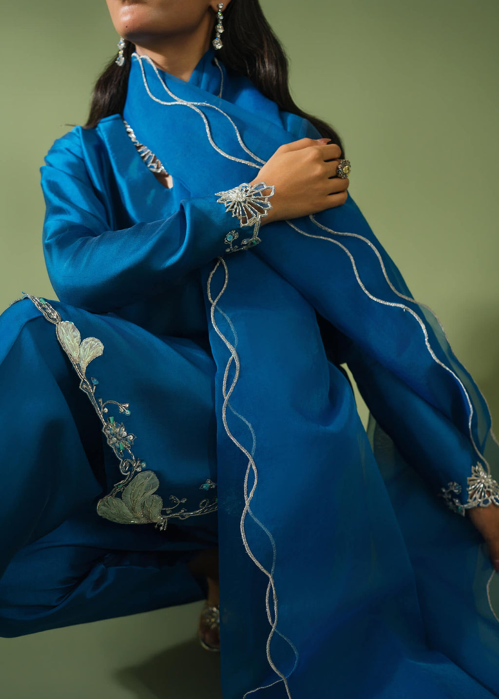 RAYA BLUE