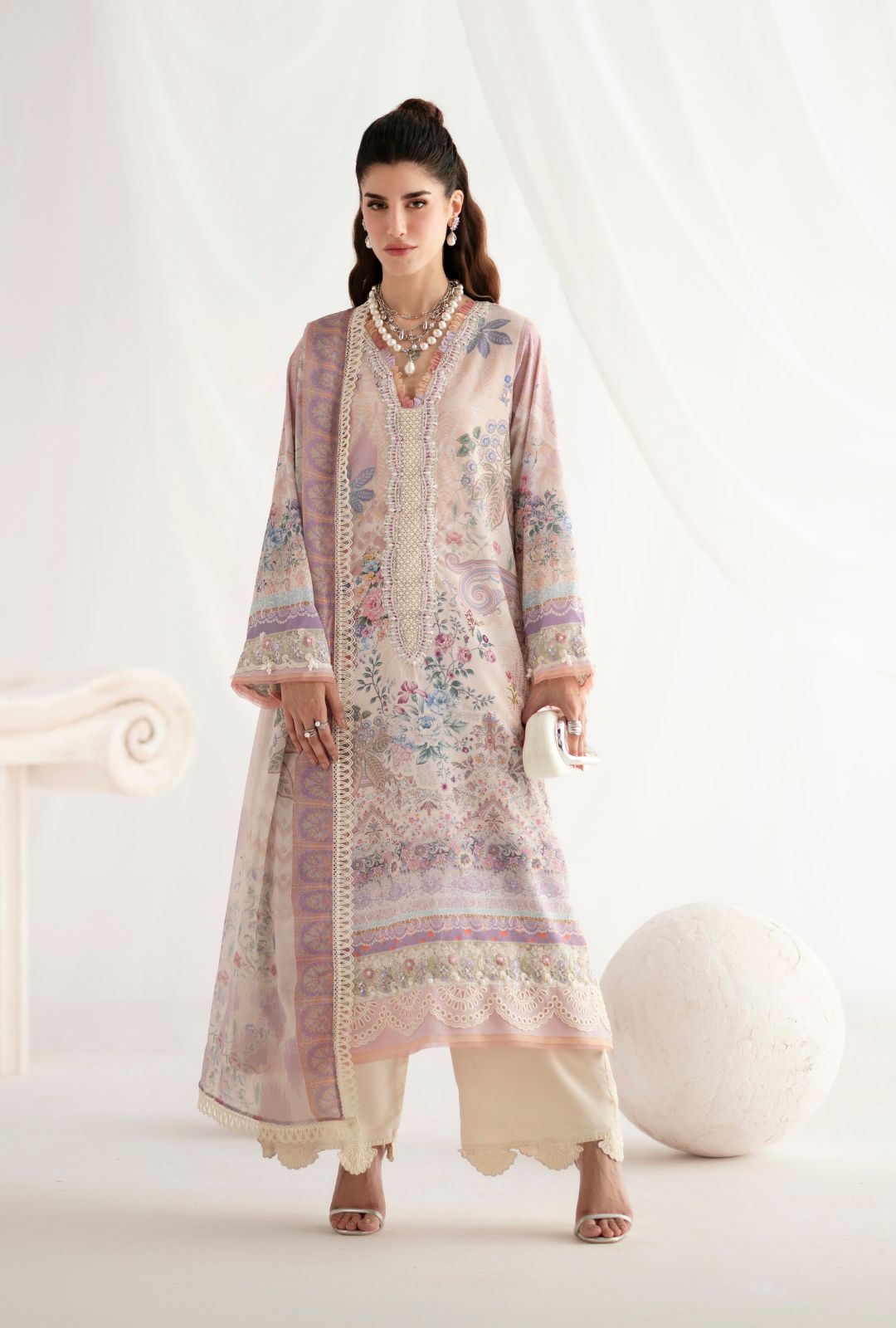 AJR COUTURE - ROSIRA
