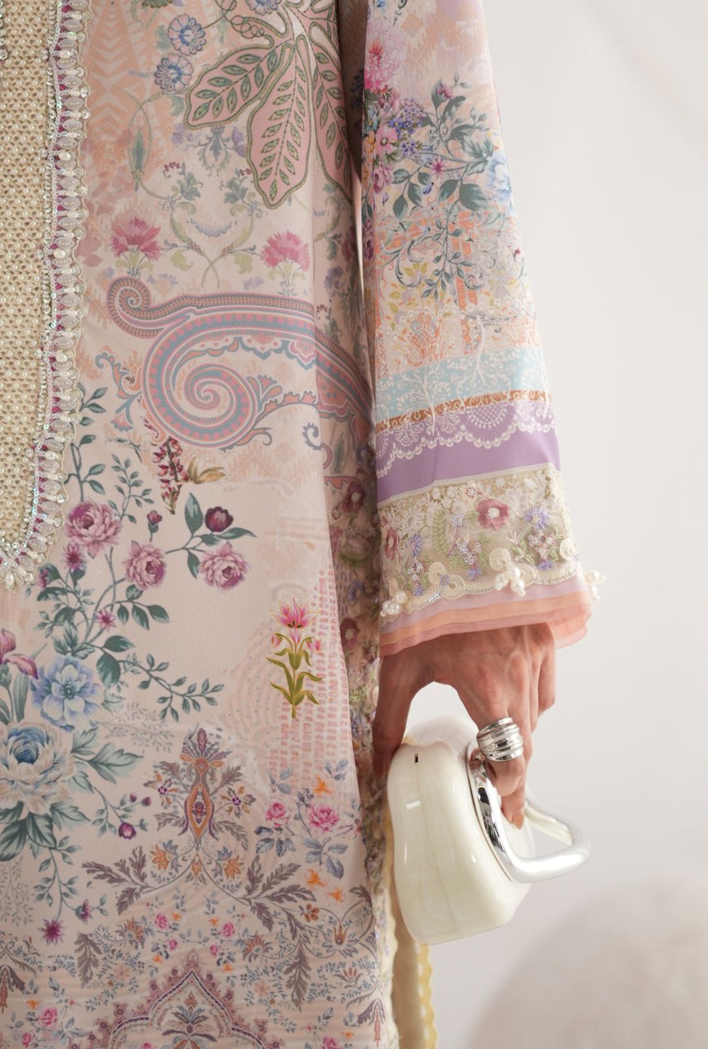 AJR COUTURE - ROSIRA