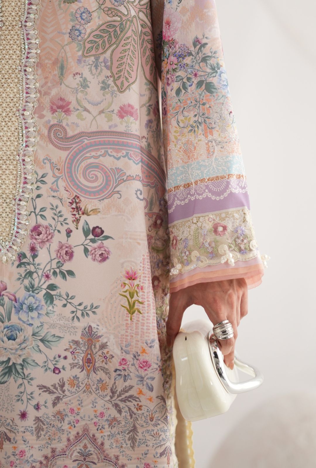 AJR COUTURE - ROSIRA