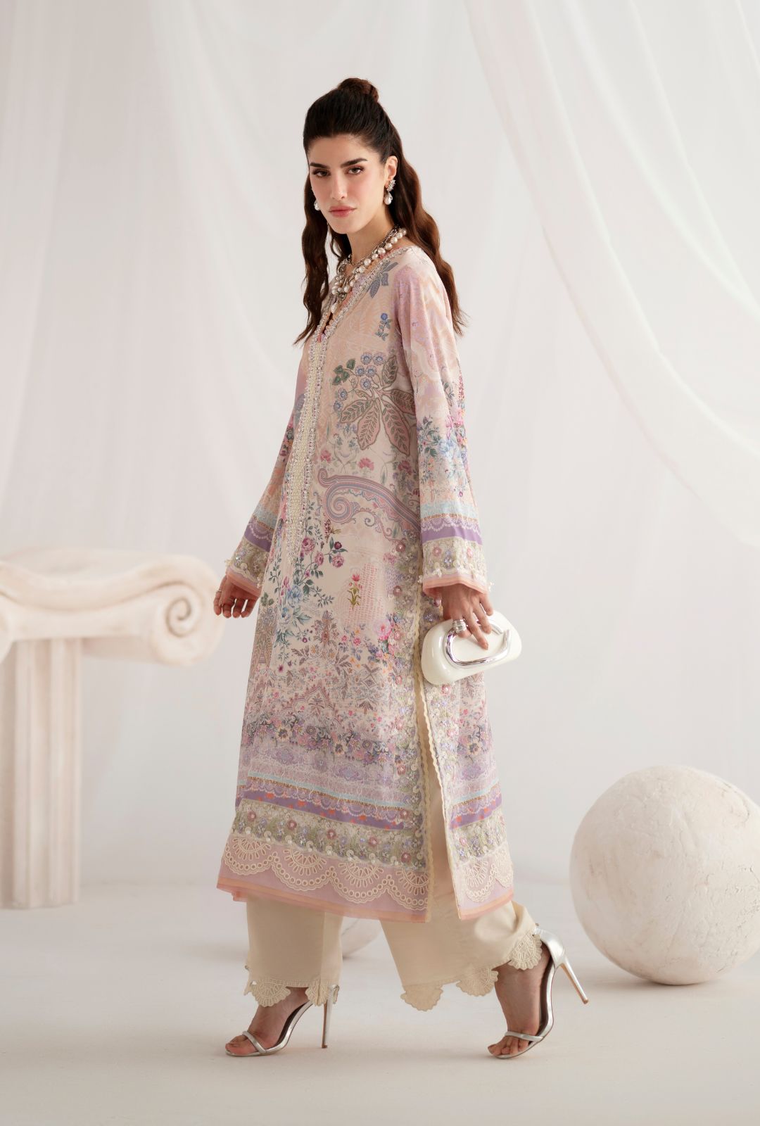 AJR COUTURE - ROSIRA