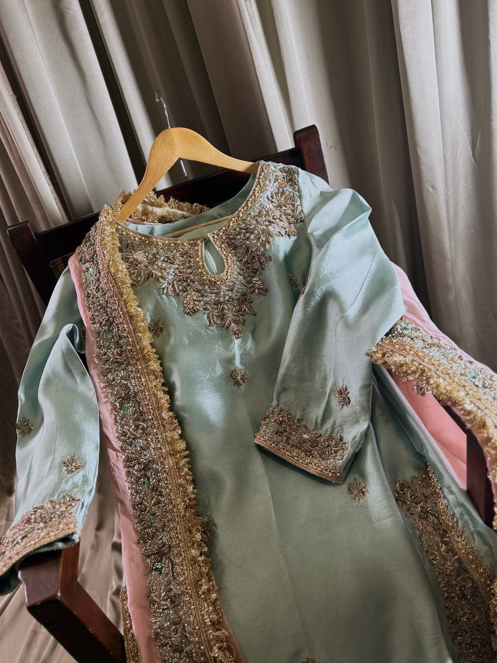 MAHJABEEN-PASTEL MINT