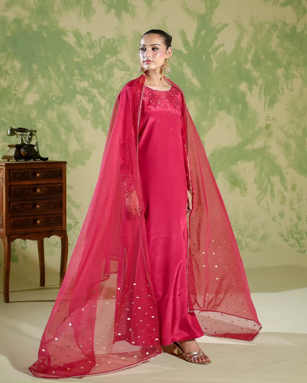 RIVKA RED