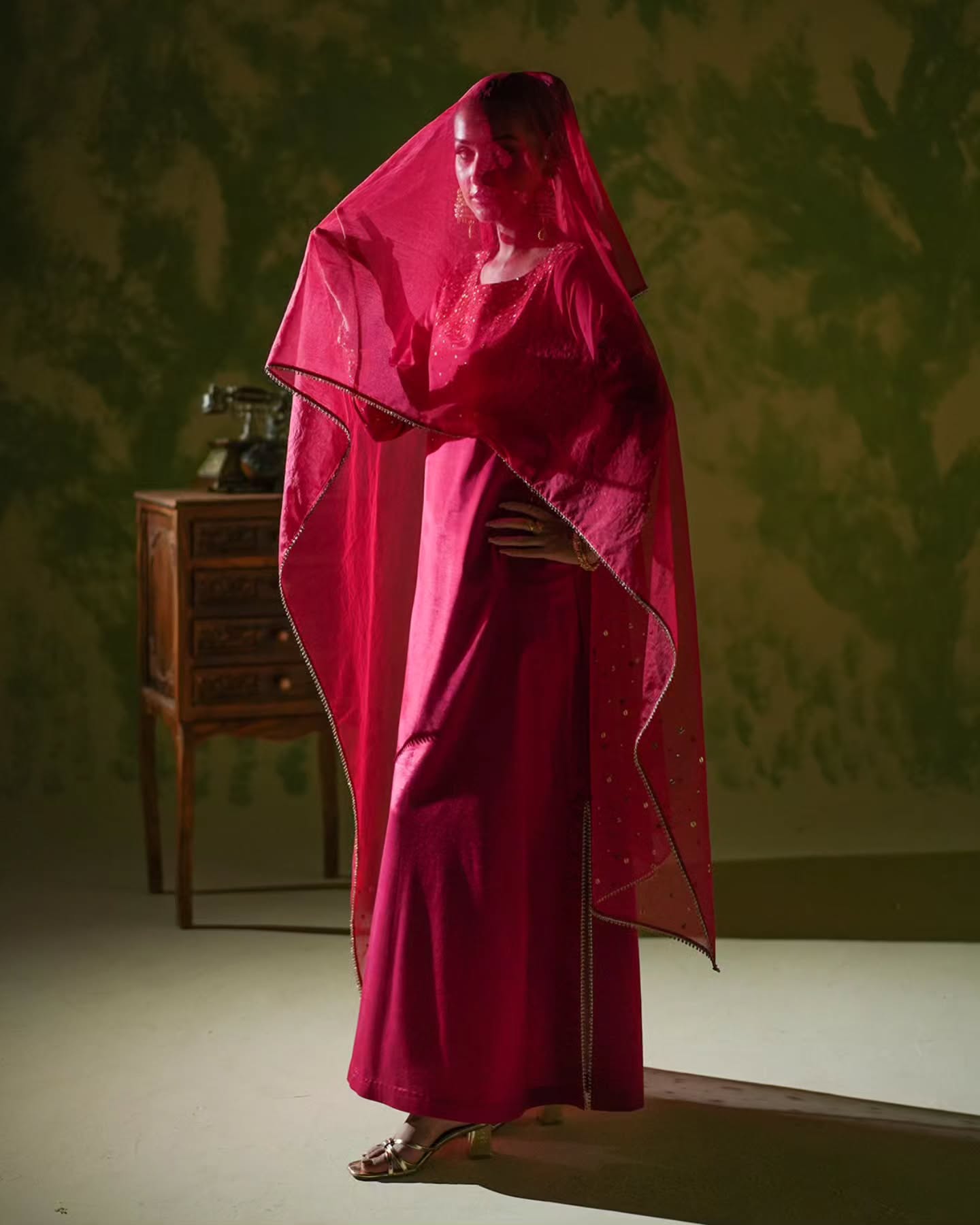 RIVKA RED