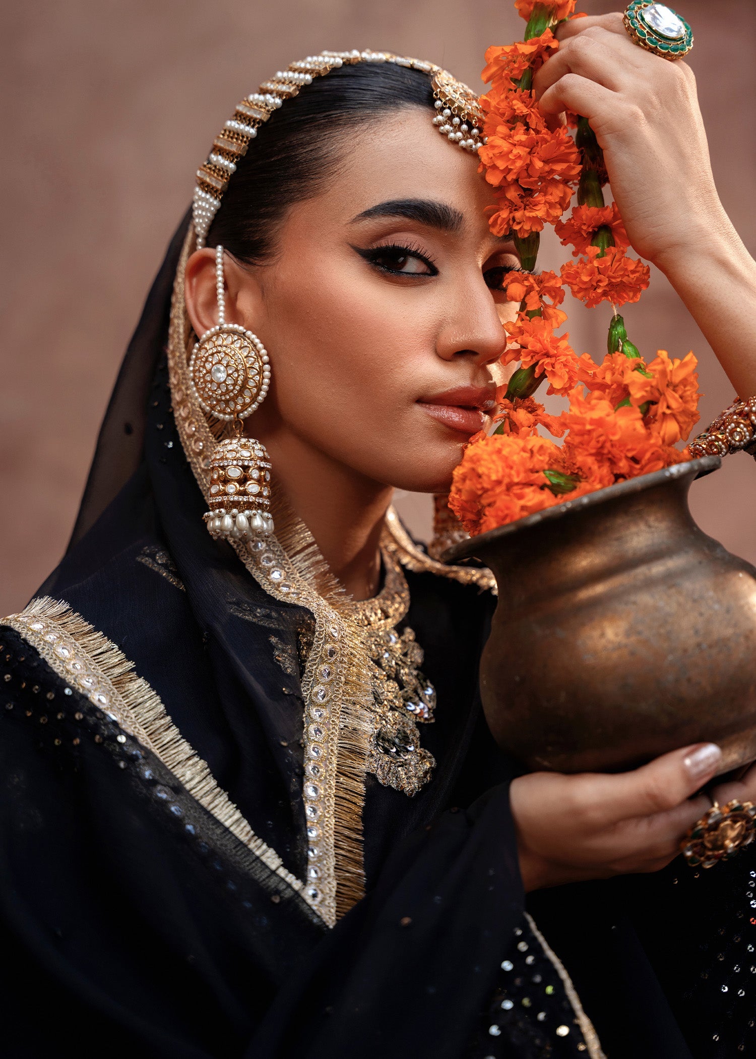 LUNIA