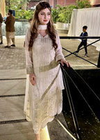 HANIA AMIR HOOR